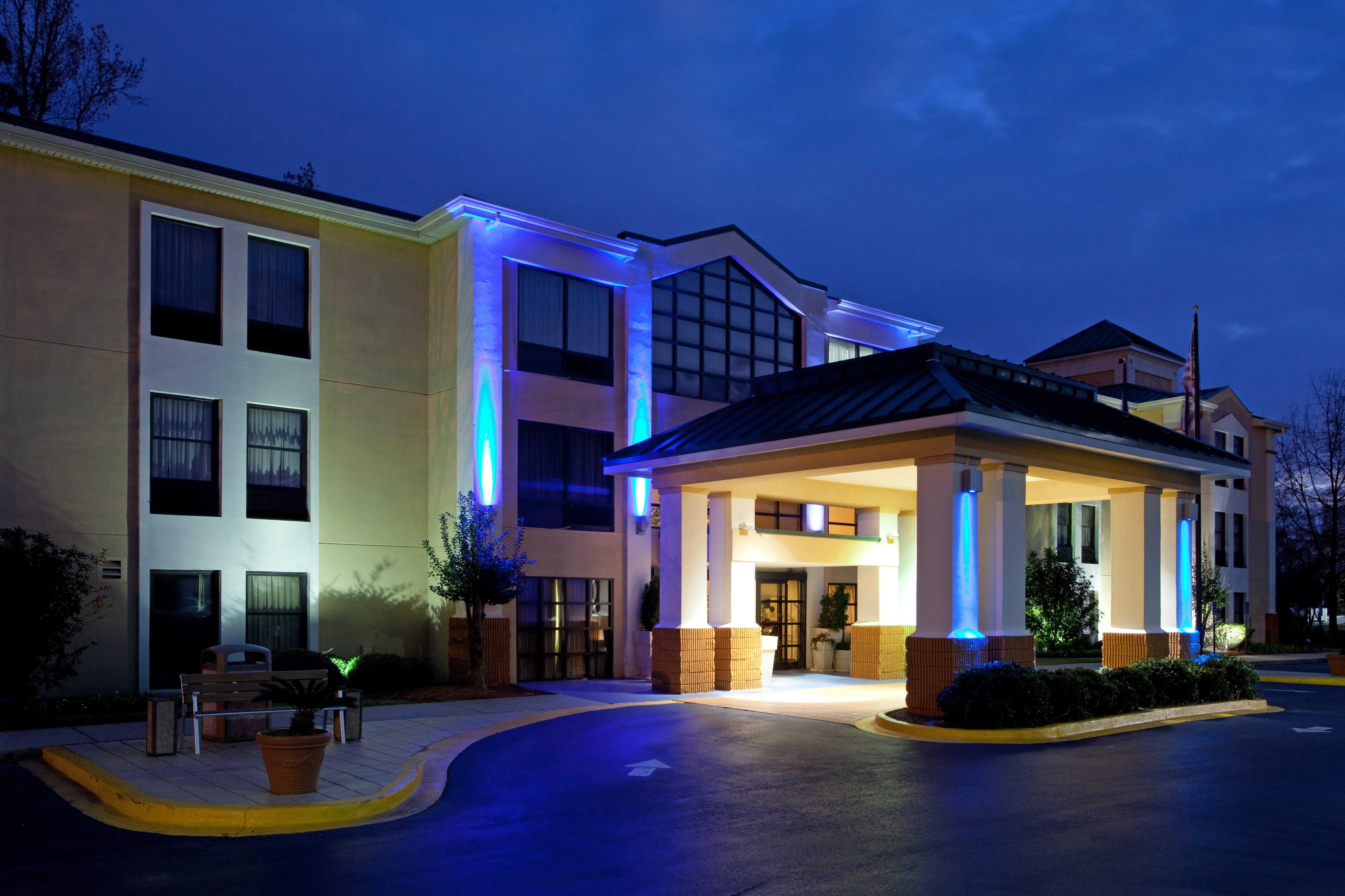 Lexington Inn And Suites Exterior foto